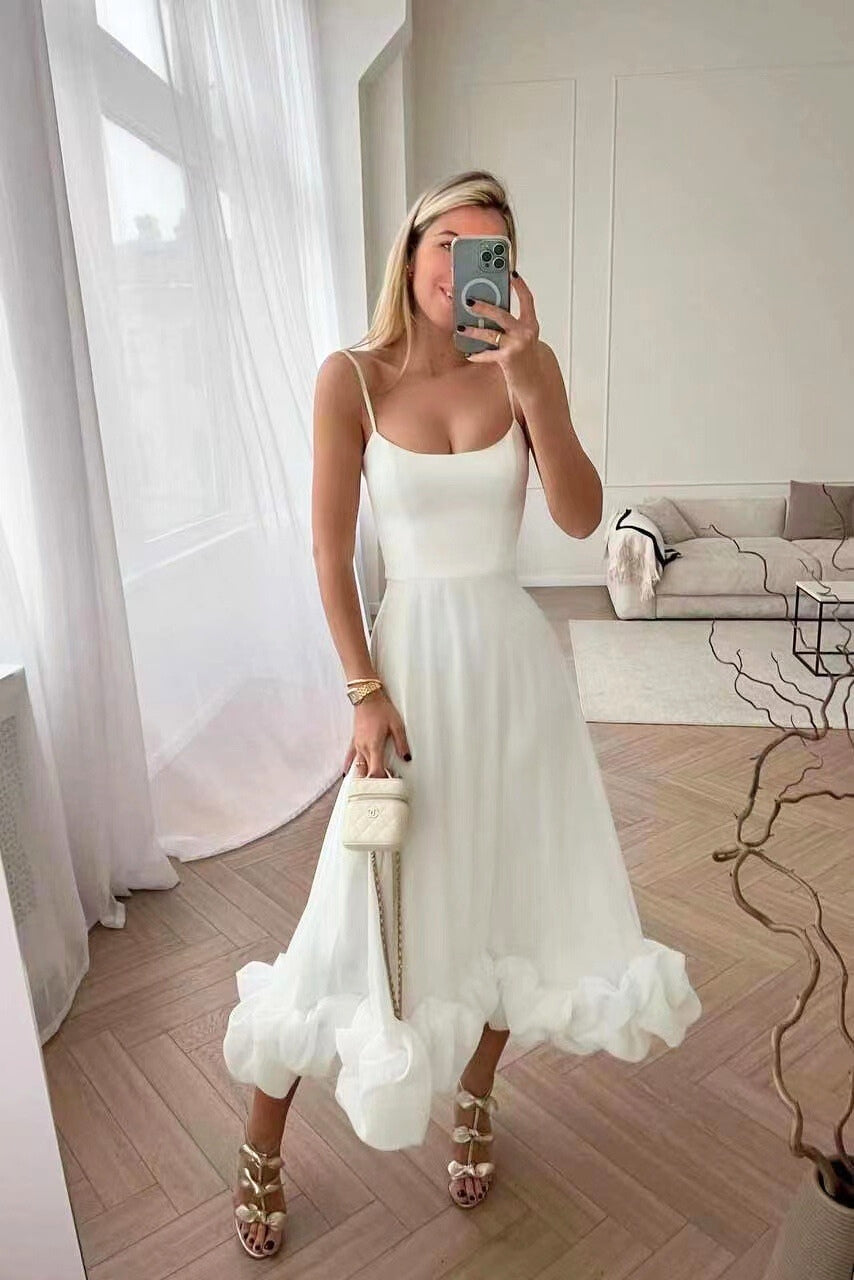 Lora - Vestido Midi Volante en Ruedo