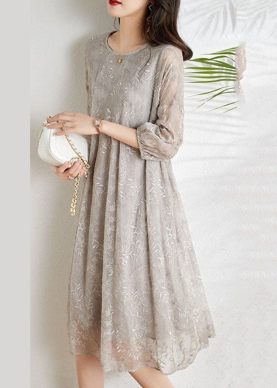 Ainara - Vestido Midi Hojas Bordadas